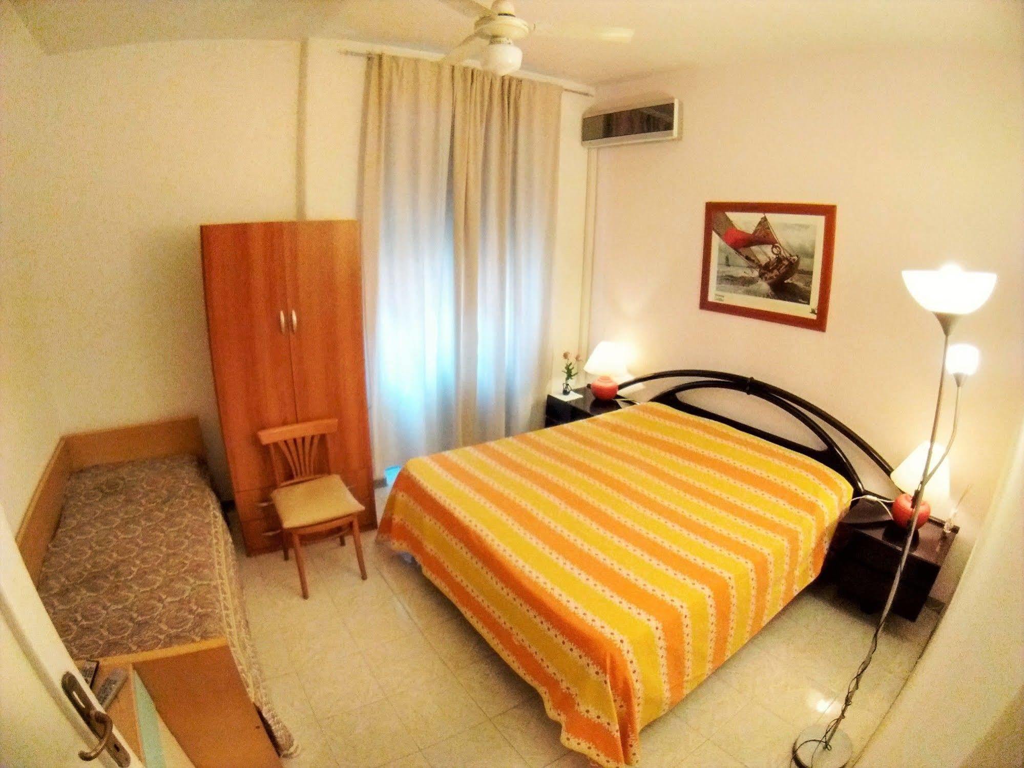 Bed and Breakfast Walkincenter Рим Экстерьер фото